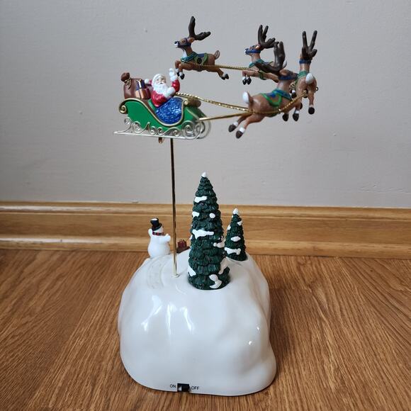 Vintage 1999 Mr. Christmas Flying Reindeer No Box Doesn't Turn On - Picture 3 of 14